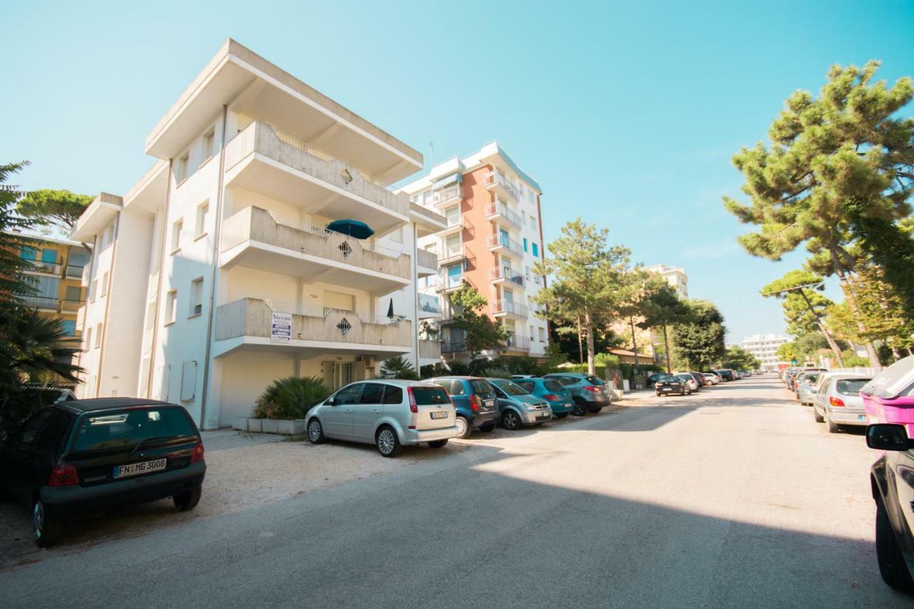 Sirena Apartments Llido Degli Estensi Exterior photo